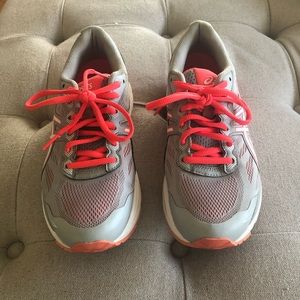 ASICS Women's Gt-1000 5 Running Shoe